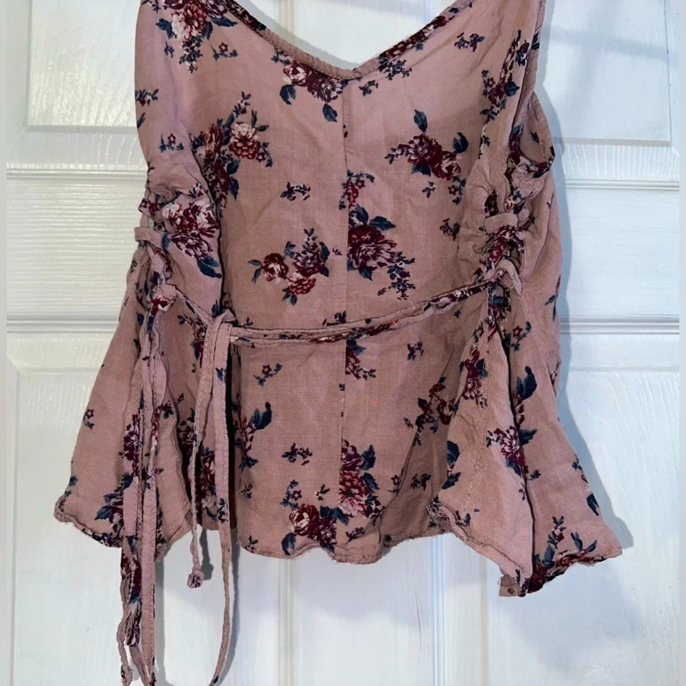 Don't Ask Why Pink Flowered Crop Top - Picture 2 of 6